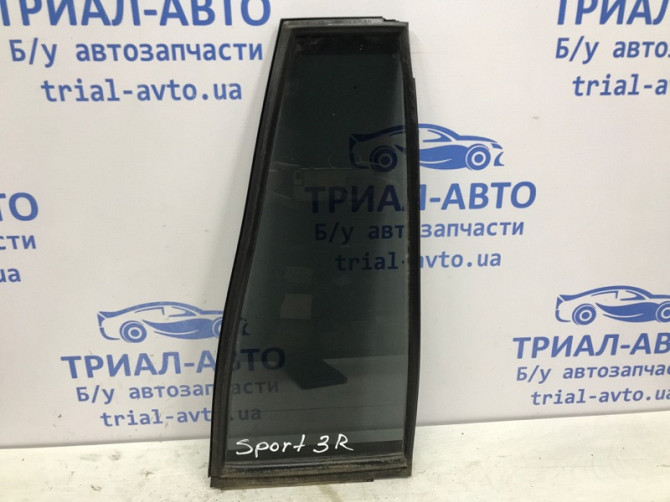 Стекло двери задней правой (форточка) Mitsubishi Pajero Sport K9 3.0 БЕНЗИН 6G72 1996 (б/у) Київ - зображення 1