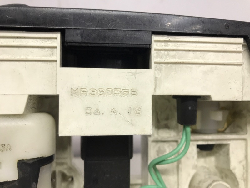 Блок управления кондиционером Mitsubishi Pajero Sport 1996-2008 MR360555 (Арт. 43444) Киев - изображение 5