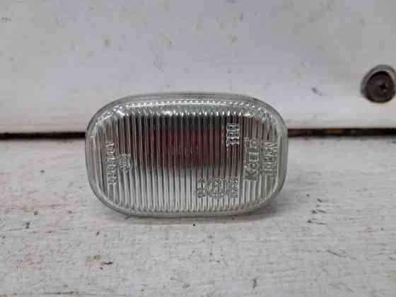 Повторитель поворотника Toyota Avensis 2002-2010 8173005041 (Арт. 71287) Київ