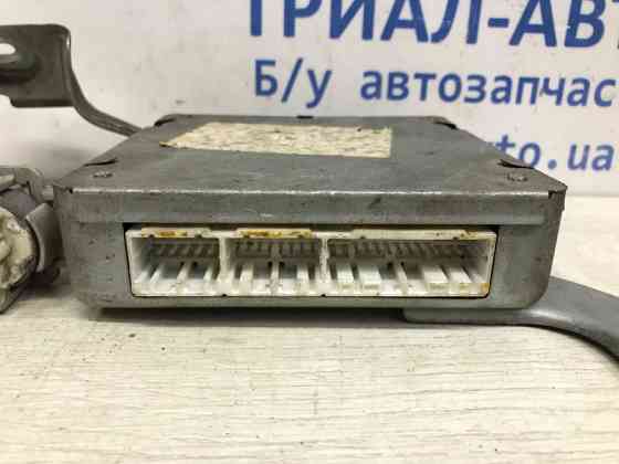 Блок управления Toyota Land Cruiser J100 1998 (б/у) Киев