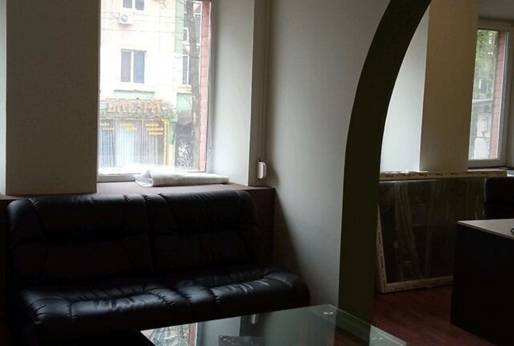 Продам. Помещение под магазин, офис 67,4 м.кв. 2/2, ул.Короленка Дніпро - зображення 4