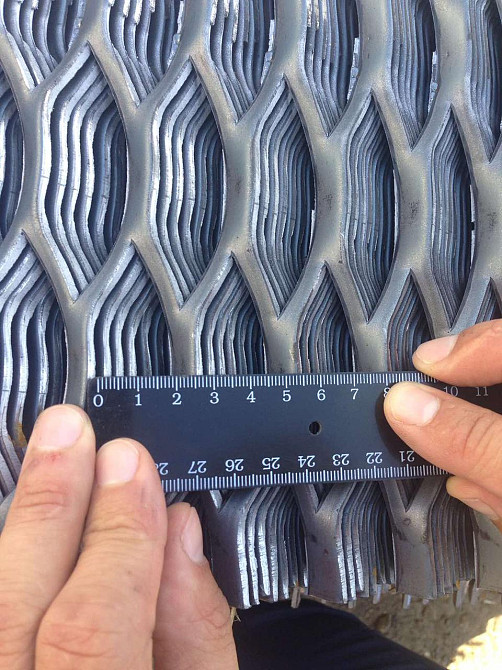 Лист просечно-вытяжной ПВЛ 3х1000х2500мм Київ - зображення 11