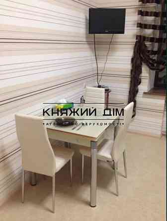 Продаж 1-кімнатної квартири по Олеся Гончара Київ