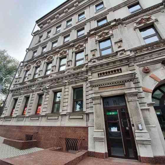 Продам. Торгово-офісна будівля 2736 м.кв. 6 соток. Центр. вул. Січових Стрільців, Дніпро