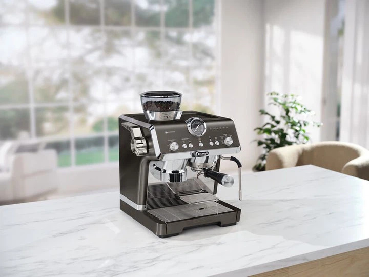 Кофеварка рожковая Delonghi La Specialista Opera EC 9555.BK 1550 Вт черная Киев - изображение 8