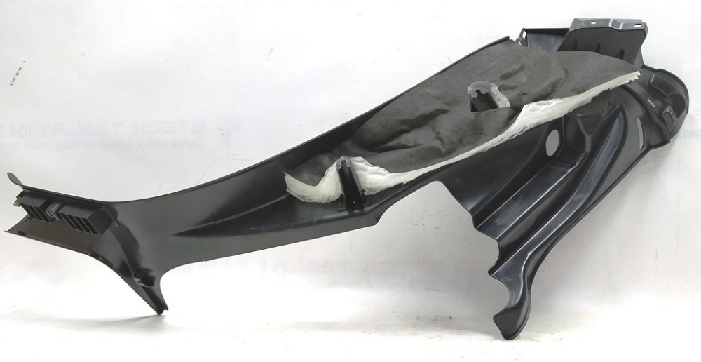 1Облицовка стойки C нижняя левая PVC GREY с повреждением Tesla model S 1002534-09-H Киев - изображение 2