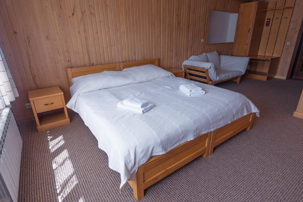 Продається готель у серці Карпат зі СПА та критим басейном Яремче - изображение 6