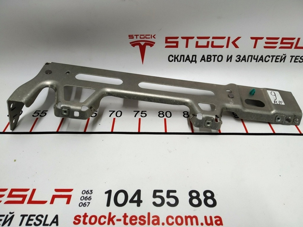 Кронштейн крепления подушки безопасности передняя пассажирская колени Tesla model X 1005260-00-H Киев - изображение 1