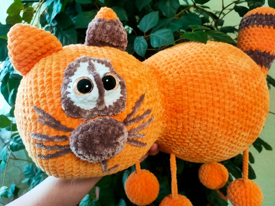 Іграшка велика м'яка в'язана Котик Кішечка помаранчева ручна робота подарунок сувенір Нововолинськ - зображення 4