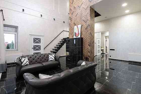 продажа 4-к дом Киево-Святошинский, Петропавловская Борщаговка, 750000 $ 