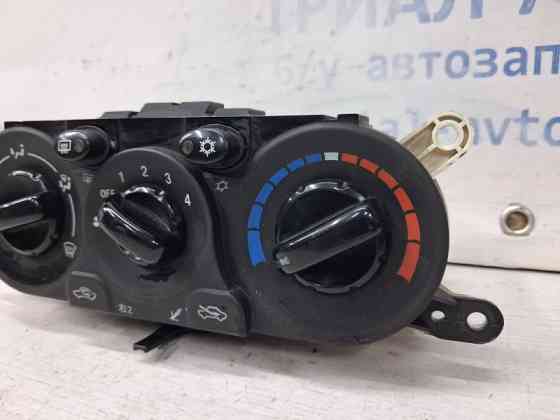 Блок управления кондиционером Mitsubishi L200 KB 2.5 DIESEL 4D56 2006 (б/у) Киев