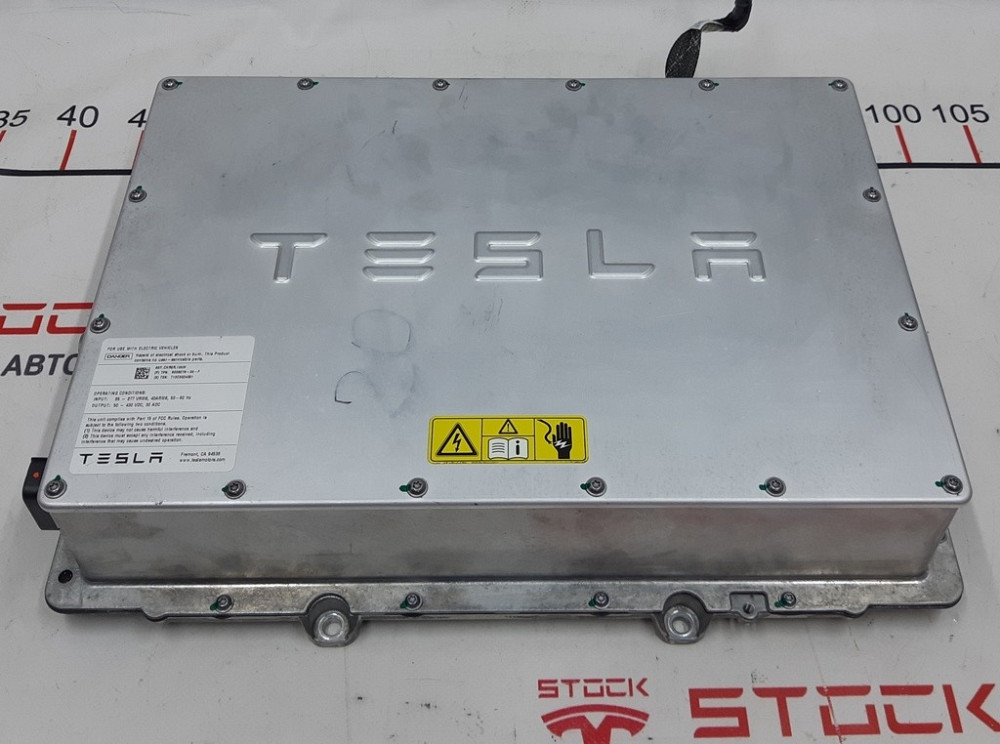 Чарджер блок для батареи 1-е поколение Tesla model S 6009354-00-F Київ - зображення 1