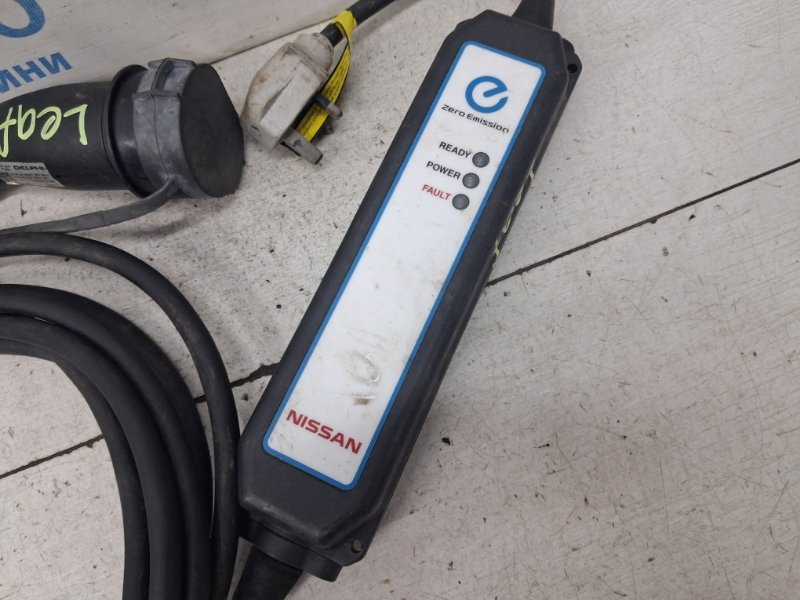 Зарядка Nissan Leaf ZE1 ЭЛЕКТРО 230V 10A 2017 (б/у) Киев - изображение 2
