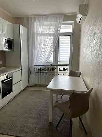 Э генератор. Оренда 1-ї квартири. Севастопільська площа. код: 11204097 Киев