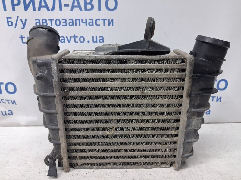 Радиатор интеркуллера Skoda Fabia 5J 1.4 DIESEL 2007 (б/у) Київ - зображення 4
