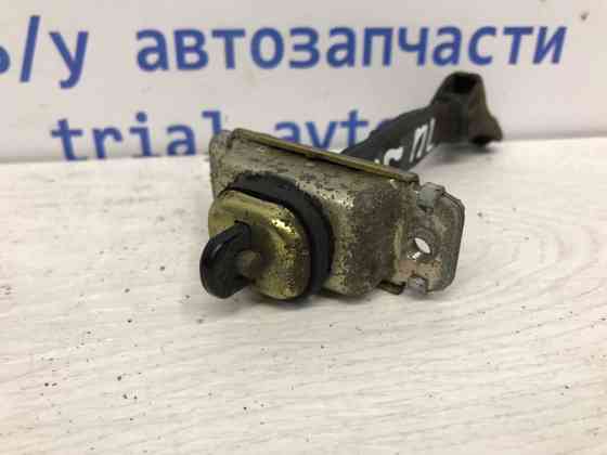 Ограничитель двери передний левый Chevrolet Lacetti J200 1.8 БЕНЗИН 2004 (б/у) Киев