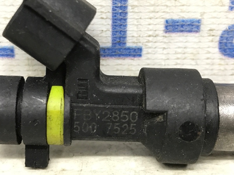 Форсунка топливная Nissan Qashqai J10 2.0 БЕНЗИН MR20DE 2006 (б/у) Киев - изображение 2