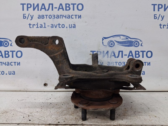 Кулак поворотный правый со ступицей Nissan Qashqai J10 2.0 БЕНЗИН MR20DE 2006 (б/у) Київ - зображення 2
