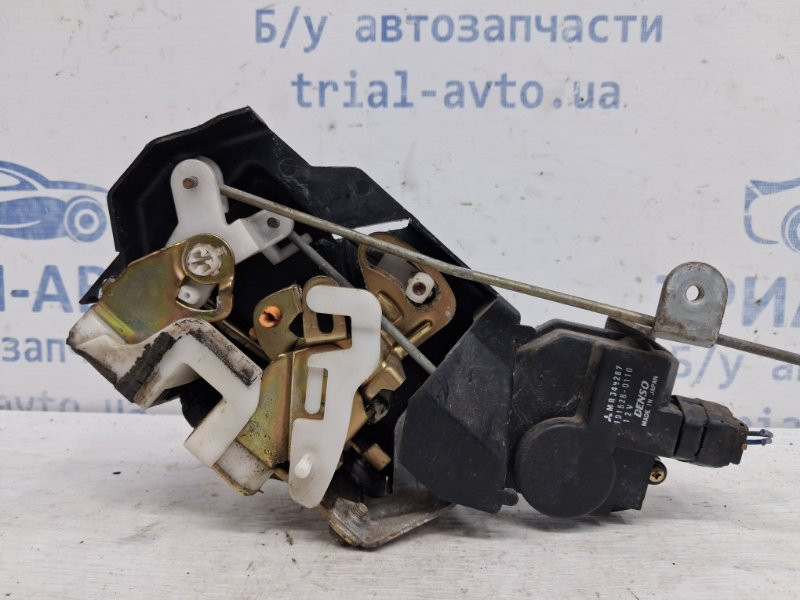 Замок двери задний левый Mitsubishi Pajero Wagon 3 3.2 ДИЗЕЛЬ 4M41 1999 (б/у) Киев - изображение 3