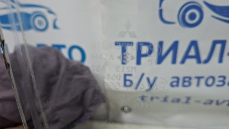 Стекло двери переднее правое Mitsubishi Lancer 9 1.6 БЕНЗИН 4G18 2003 (б/у) Київ - зображення 2