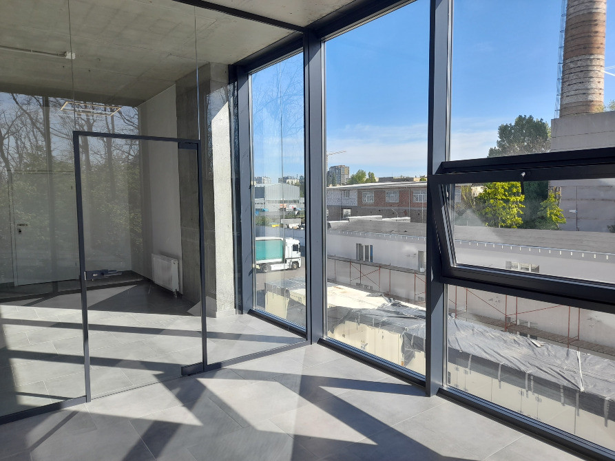 Офісне приміщення 17 кв. м. видове у сучасному офісно-складському комплексі Киев - изображение 5