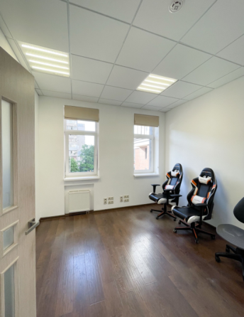 Лівобережна метро, вул Микільсько-Слобідська 1а, офіс 52м Київ