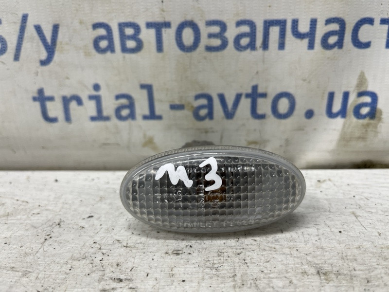 Повторитель поворотника Mazda 3 2003-2009 GJ6A-51-120D (Арт. 81628) Київ - зображення 1