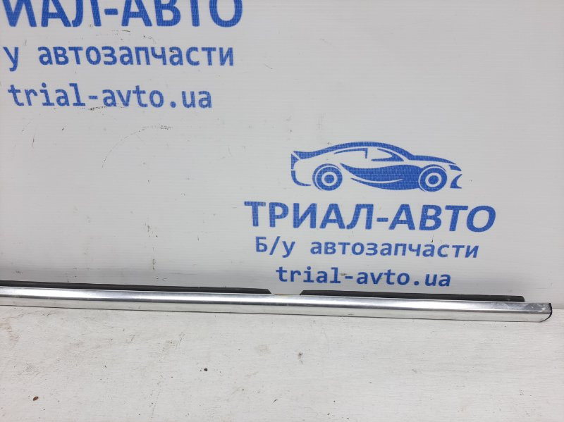 Молдинг стекла двери задний Chevrolet Cruze J300 1.8 2009 (б/у) Київ - зображення 3