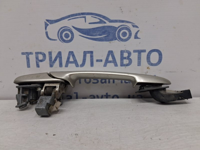 Ручка двери внешняя передняя левая Mazda 3 BK 1.6 БЕНЗИН Z6 2003 (б/у) Киев - изображение 2