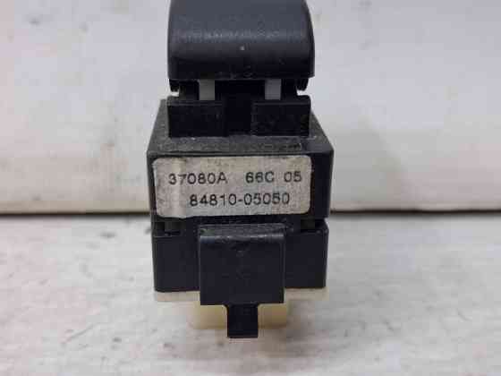 Кнопка стеклоподъемника Toyota Avensis T25 1.8 БЕНЗИН 1ZZFE 2002 (б/у) Київ