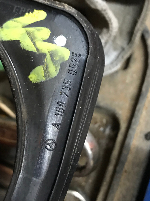 Бу уплотнитель арки стекла Mercedes W168 A1687350525, задней левой. Кропивницький - зображення 1