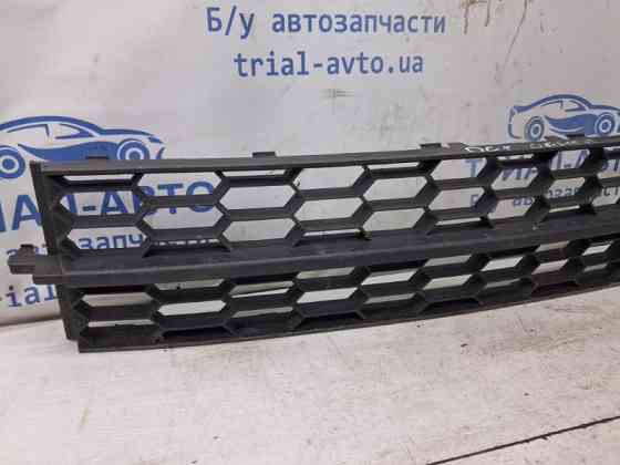 Решетка бампера центральная Skoda Octavia 2013-2020 5E0853677 (Арт. 80687) Киев