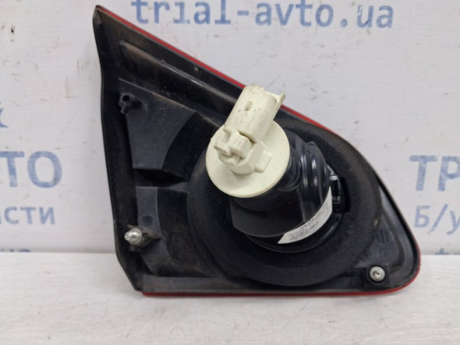 Фонарь задний внутренний правый Nissan Qashqai J10 2.0 БЕНЗИН MR20DE 2006 (б/у) Киев - изображение 2