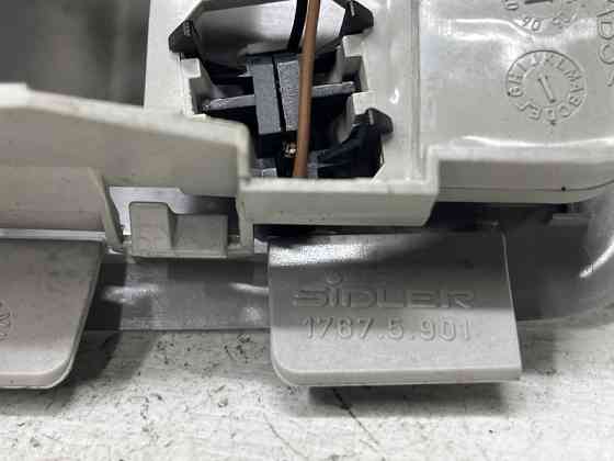 Плафон передний Toyota Avensis 2002-2010 8126305071B0 (Арт. 81687) Київ