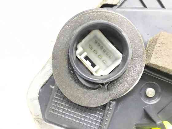 Замок двери передний правый Toyota Avensis T27 2.0 DIESEL 2009 (б/у) Київ