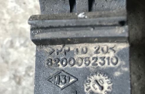 Бу кронштейн топливной трубки Renault 8200052310, 1.5dci, Megane Scenic 2 Кропивницький - зображення 2