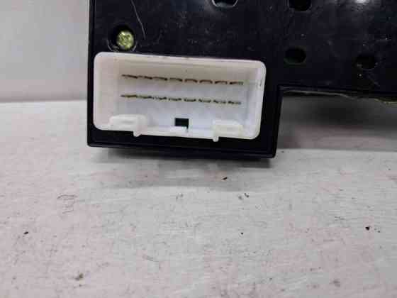 Блок управления стеклоподъемниками Hyundai I30 2007-2012 935702L100 (Арт. 78323) Киев