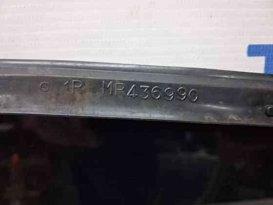 Стекло двери задней правой (форточка) Mitsubishi Pajero Wagon 1999-2006 MR436986 (Арт. 62219) Киев