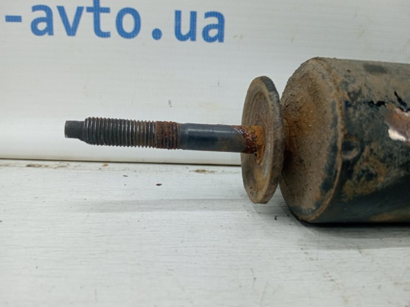 Амортизатор задний SsangYong Rexton Y250 2.7 D27DT 2006 (б/у) Киев - изображение 2