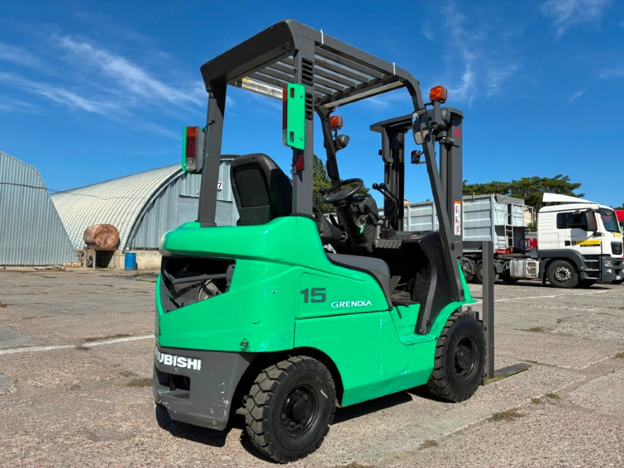 Дизельний навантажувач Mitsubishi KFD15T на нових пневмошинах, 2015 року. Номінальна вантажність 1,5 Одеса - зображення 4