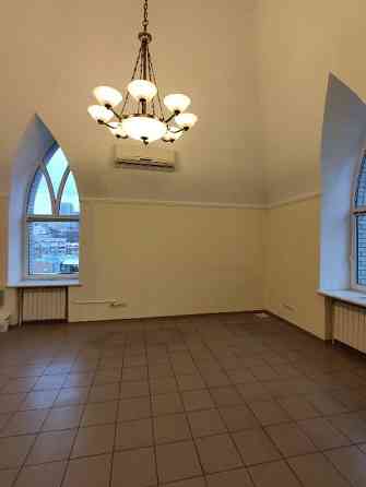 Олеся Гончара 73, офис 120м Киев