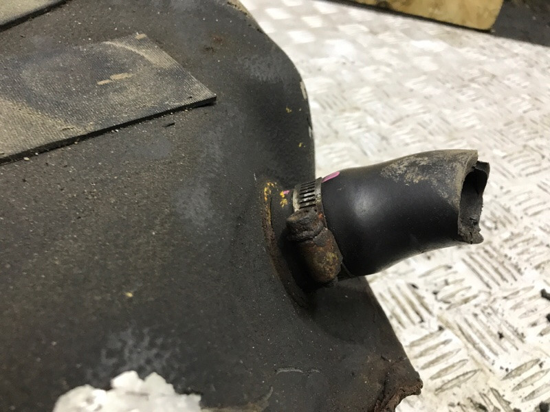 Бак топливный металлический Infiniti Q50 V37 2.2 DIESEL OM651 2013 (б/у) Киев - изображение 6