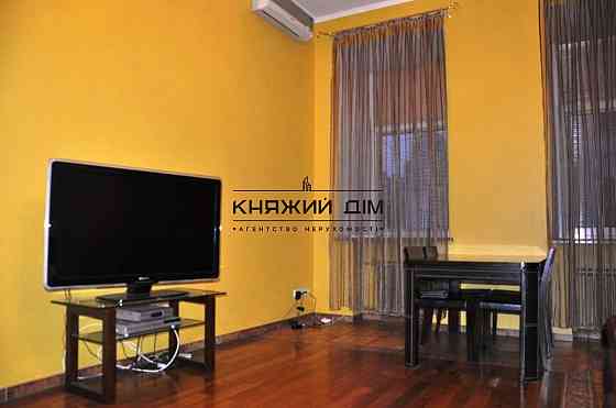 БЕЗ КОМІСІЇ! Здається 2-х к. Кв в царському будинку м.Площа Українських Героїв Код об'єкта: № 114163 Київ