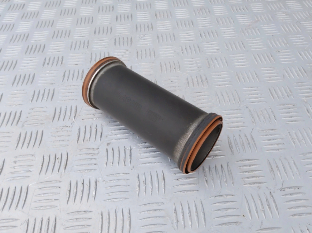 1899803 Патрубок меж турбиной и патрубком интеркулера DAF XF 106 Euro 6 Львів - зображення 4