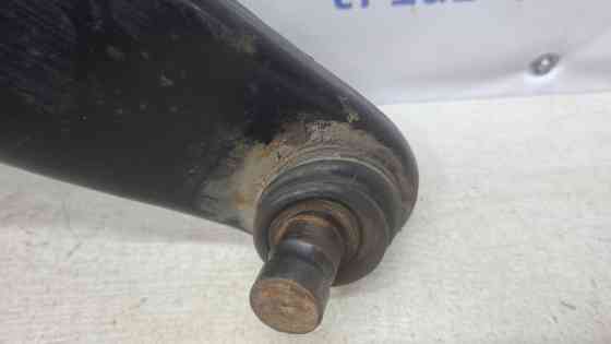 Рычаг правый Mitsubishi Lancer 9 1.6 БЕНЗИН 4G18 2003 (б/у) Київ