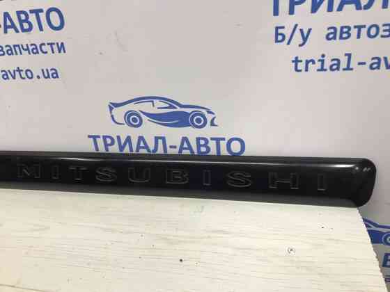 Накладка двери Mitsubishi Pajero Sport 1996-2008 MR653380 (Арт. 48707) Киев