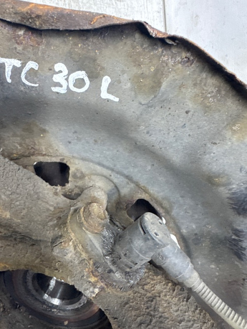 Кулак поворотный левый со ступицей Toyota Camry 2001-2006 4321239035 (Арт. 68985) Киев - изображение 4