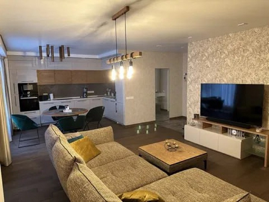 продам 3 комнатную пятый континент с дизайнерским ремонтом Днепр - изображение 2