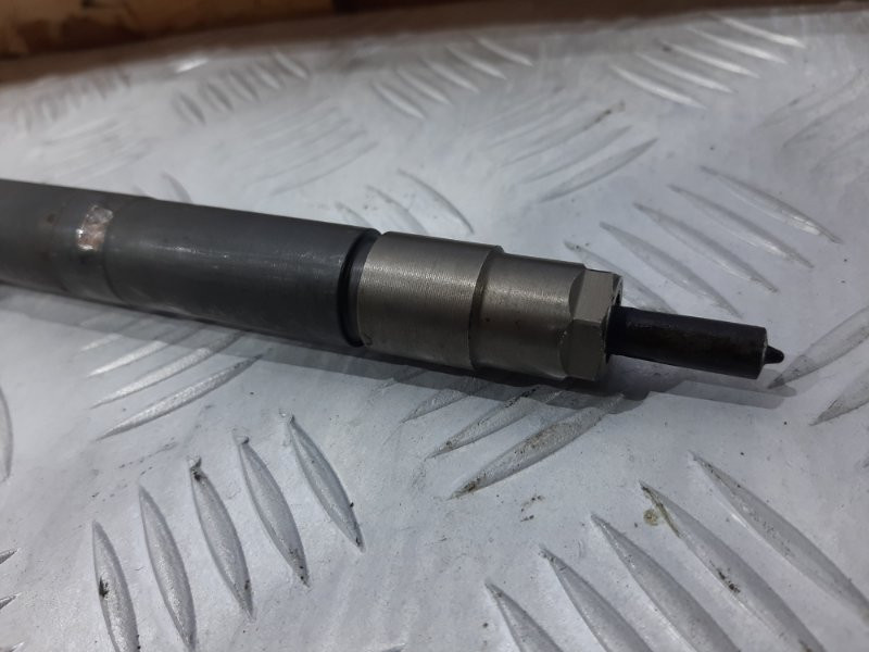 Форсунка топливная Hyundai IX35 LM 2.0 DIESEL 2010 (б/у) Киев - изображение 2