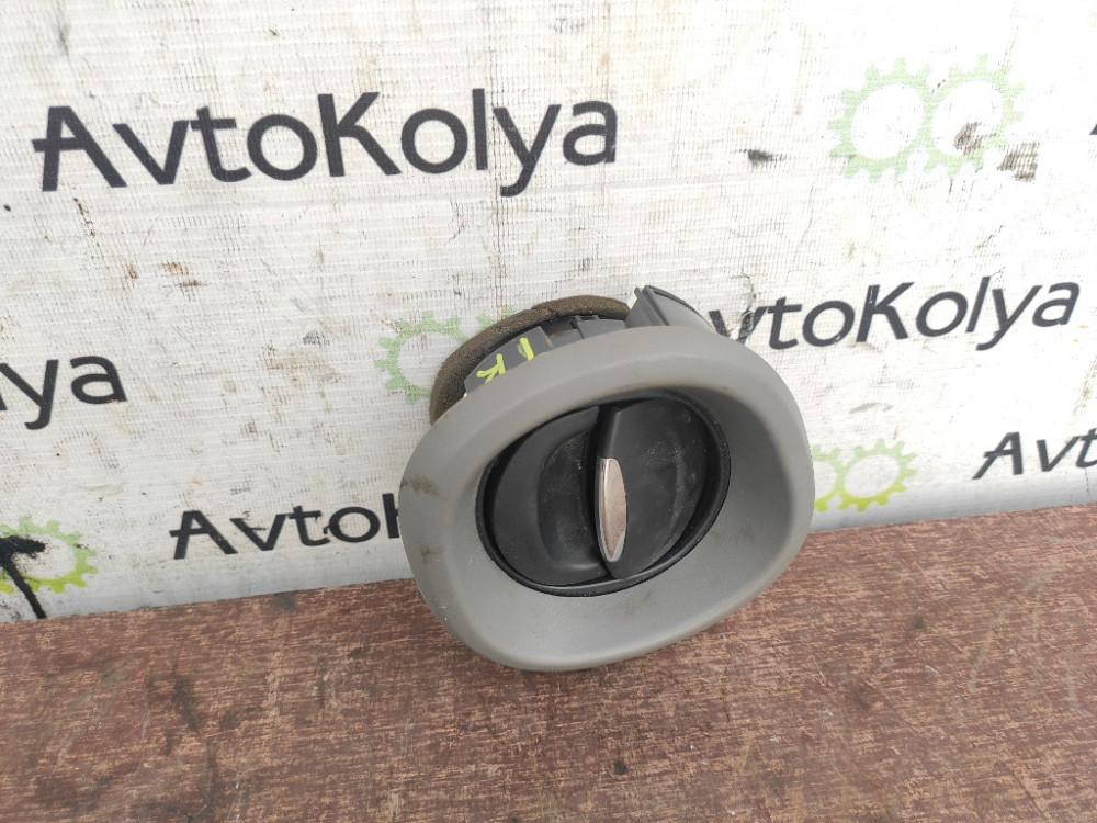 Дефлектор воздушный левый Renault Trafic III 2014-2021 (687601310R) Ковель - изображение 1